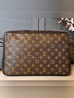 Authentic LOUIS VUITTON Monogram Sac Bandouliere 35 Shoulder Bag